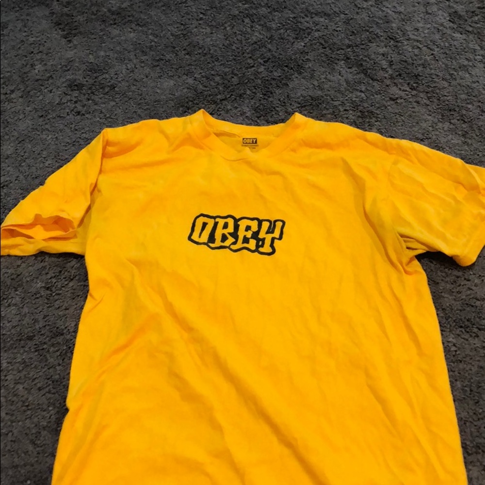 Yellow OBEY tshirt - Picture 3 of 3